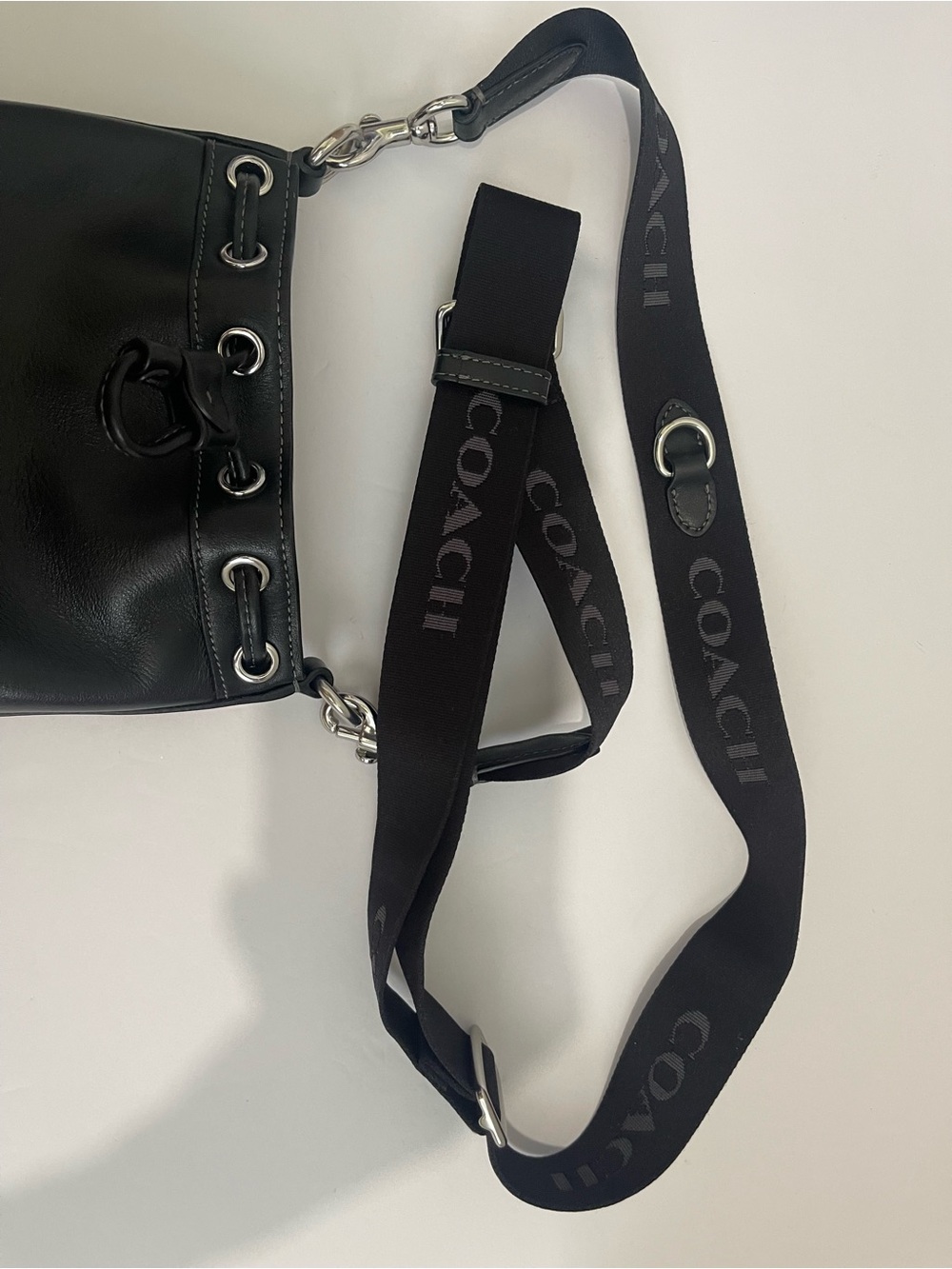 Coach Black Leather Drawstring Mini Bucket Bag crossbody shoulder bag - Picture 6 of 7